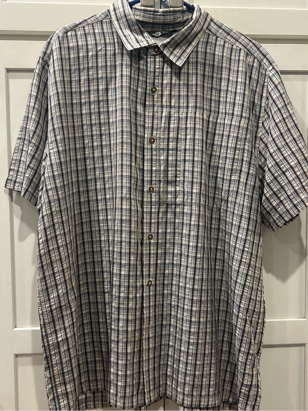 NORTH FACE men’s short sleeve hiking shirt XL plaid button up front zip pocket
